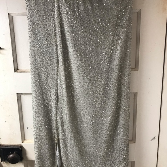 Beaded silver top and skirt with fringe - Picture 3 of 10